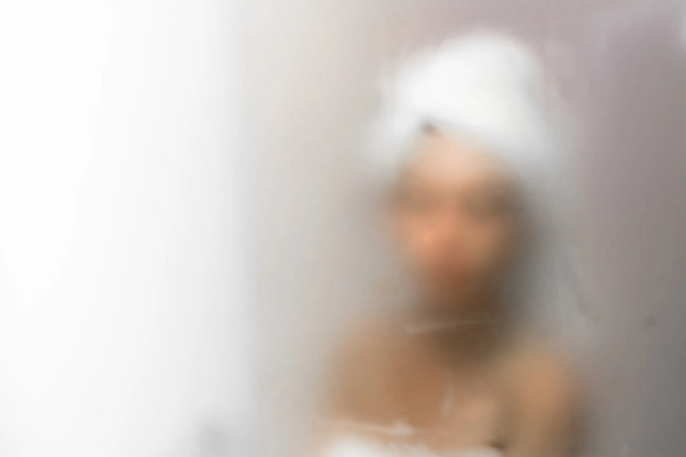 Shower Filters and Air Quality: How Chlorine Vapor Affects Your Respiratory Health