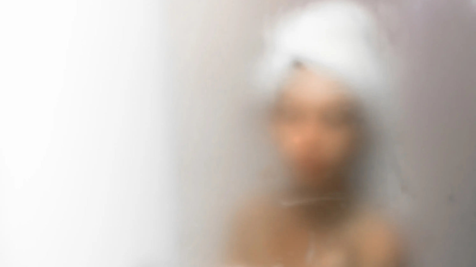 Shower Filters and Air Quality: How Chlorine Vapor Affects Your Respiratory Health