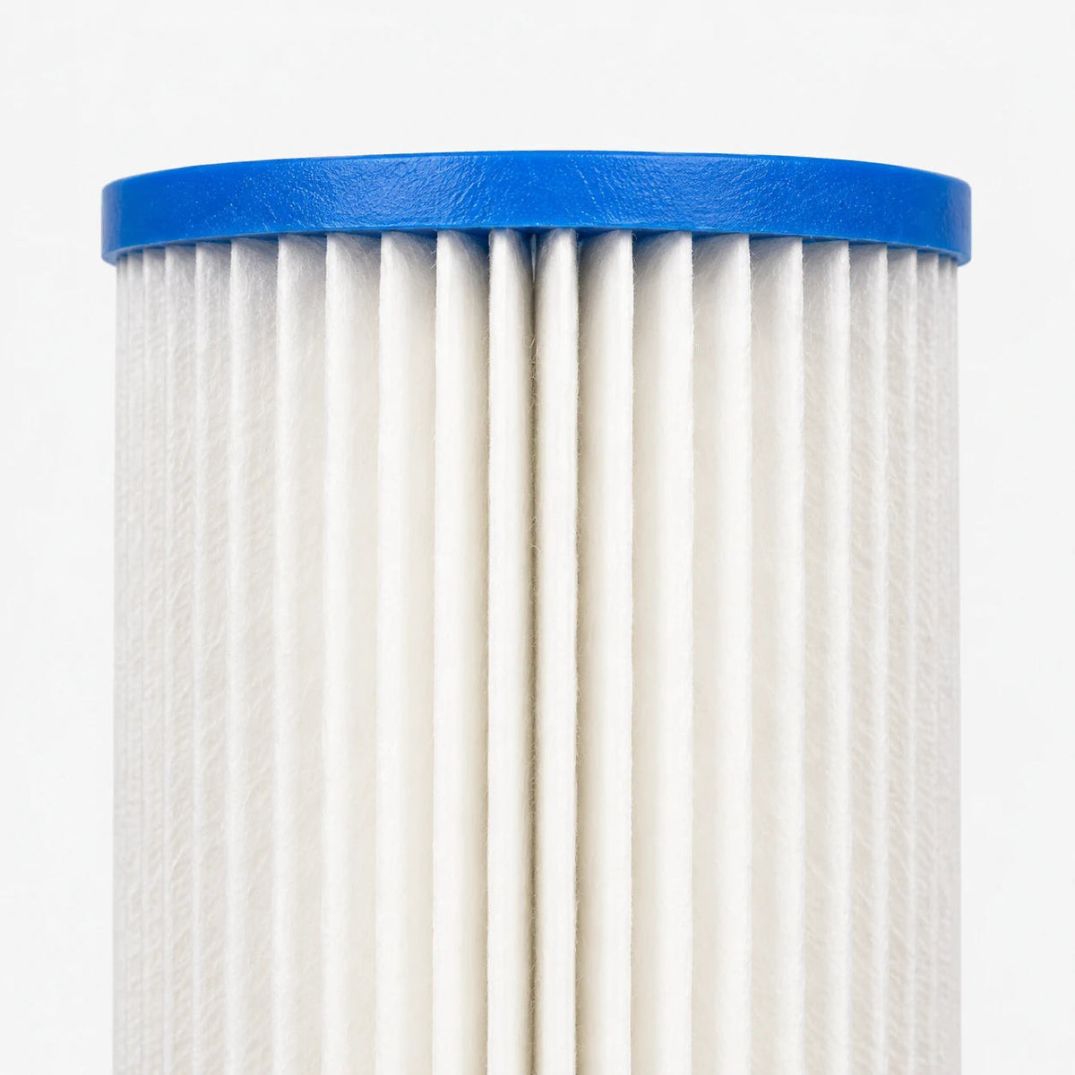 Pleated Cellulose Sediment Cartridge, close-up of the white pleats below the blue top end cap