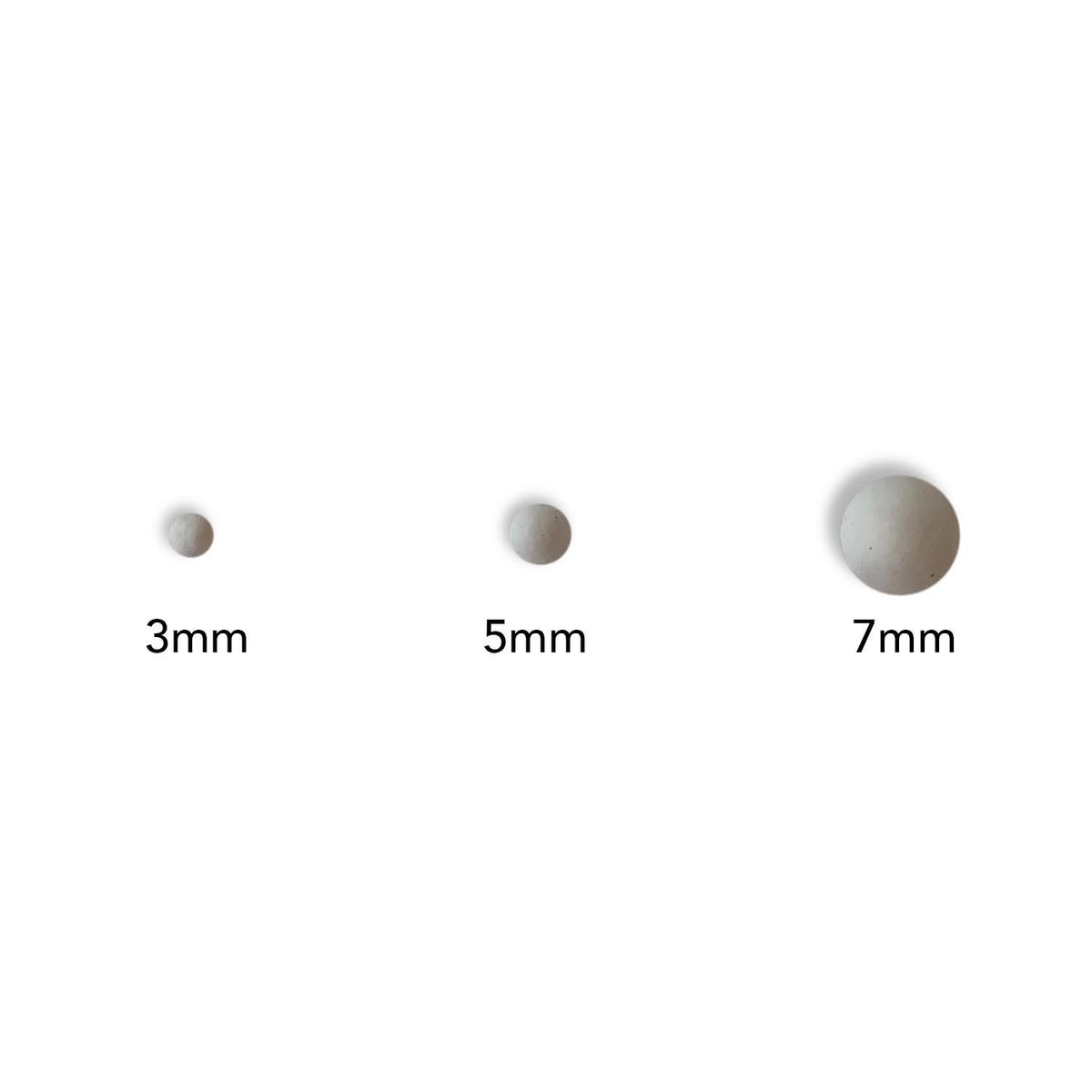 White Ceramic Balls size comparison chart, 3 mm, 5 mm and 7 mm balls side by side